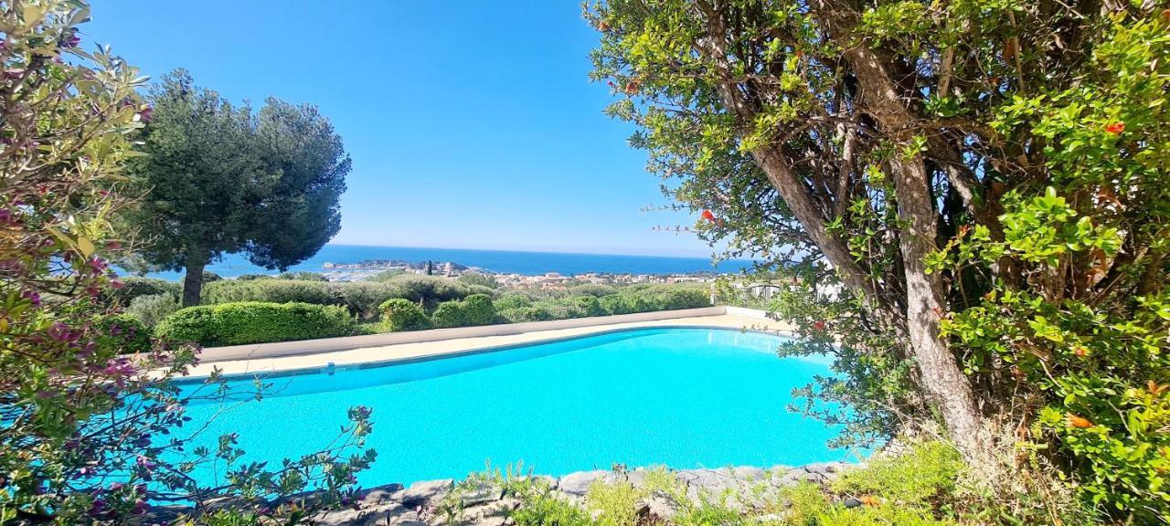 Vue Mer Imprenable Et Piscine Bandol Extérieur photo